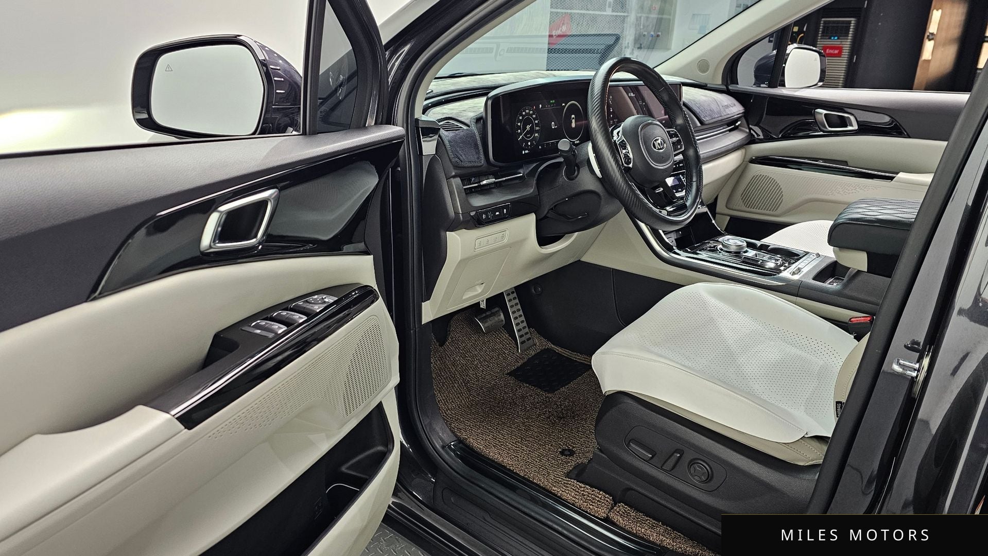Kia Carnival 2021 — миниатюра 11