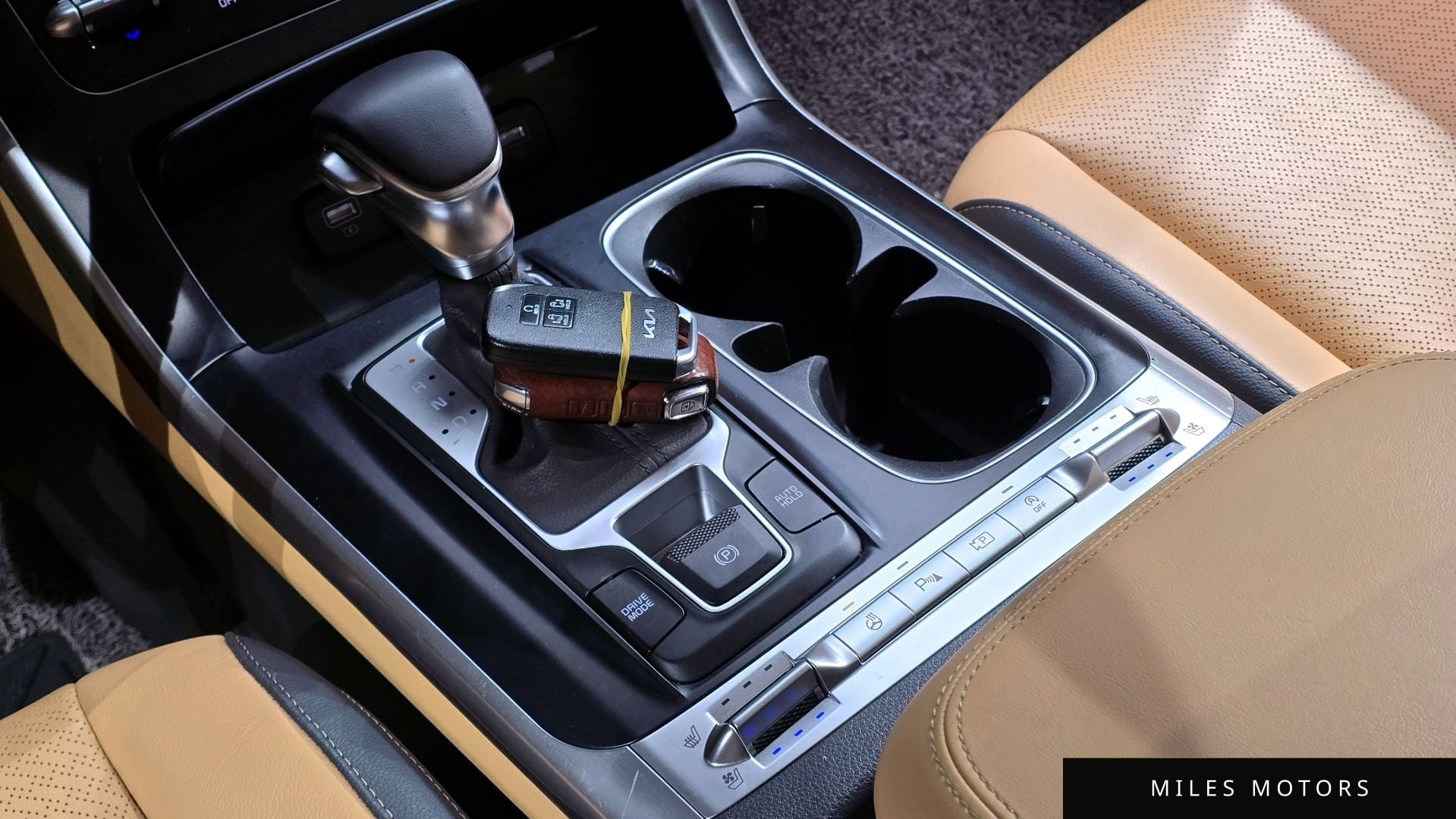 Kia Carnival 2023 — миниатюра 9