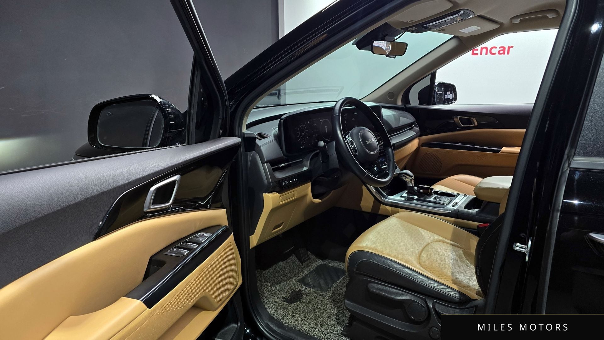 Kia Carnival 2023 — миниатюра 11