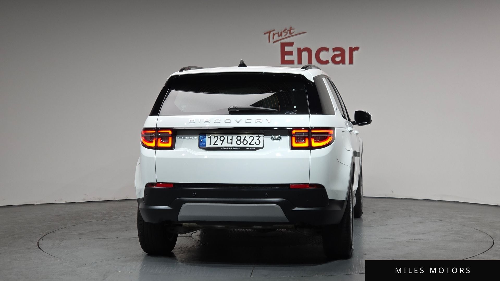Land Rover Discovery Sport 2023 — миниатюра 3