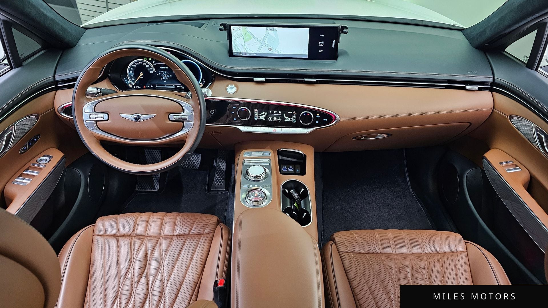 Genesis GV70 2022 — миниатюра 7