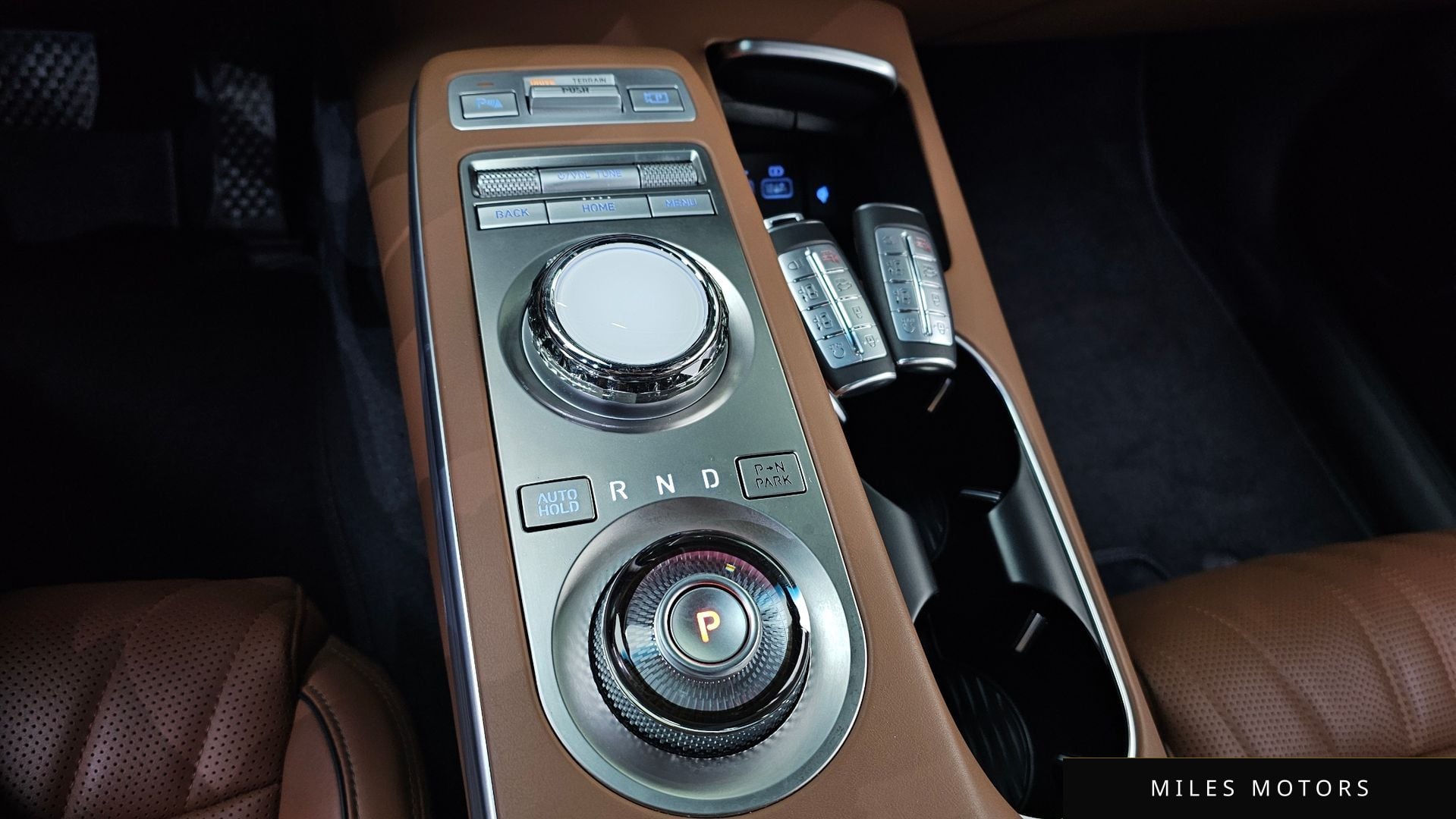 Genesis GV70 2022 — миниатюра 9
