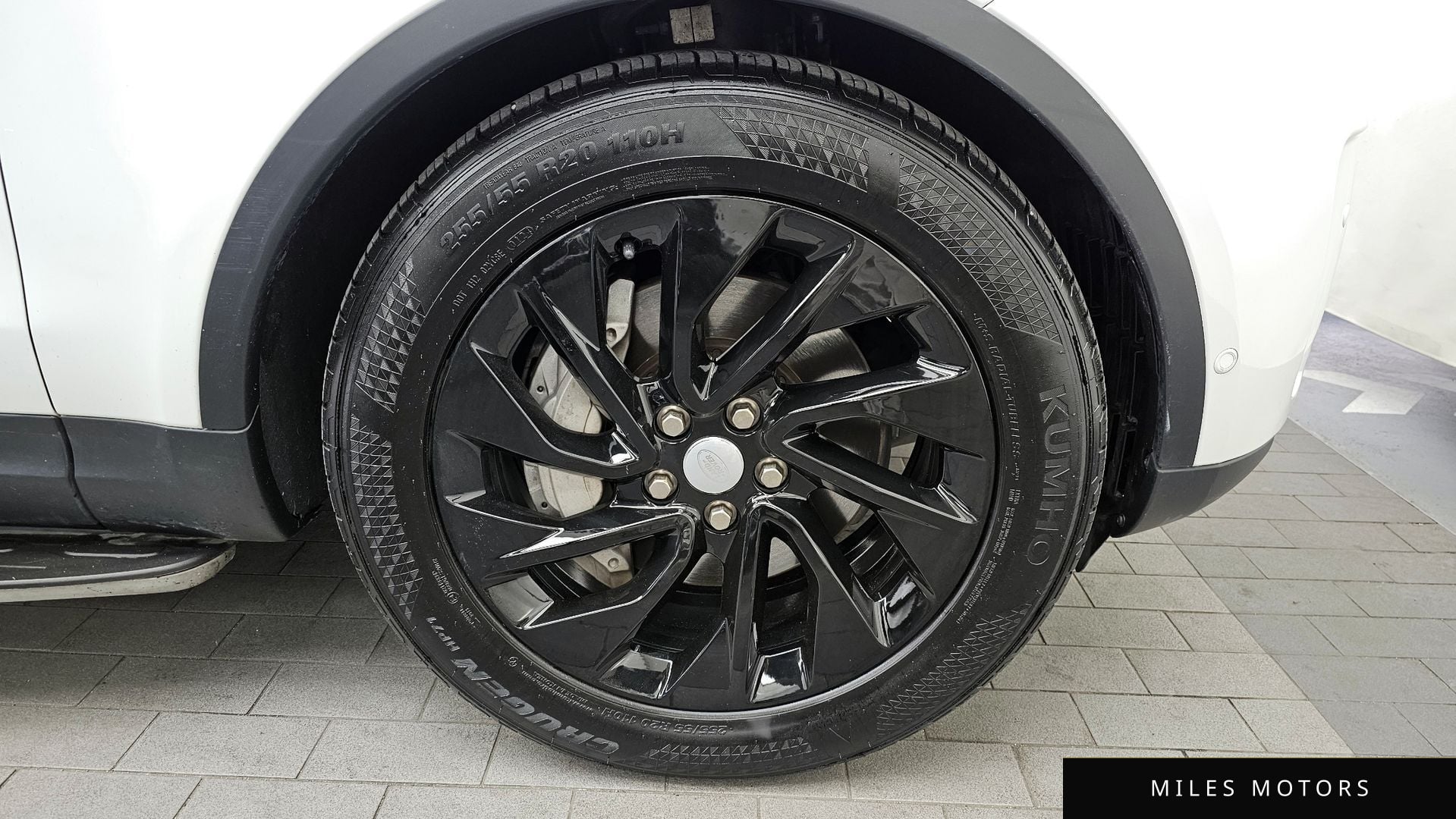 Land Rover Discovery 2022 — миниатюра 5