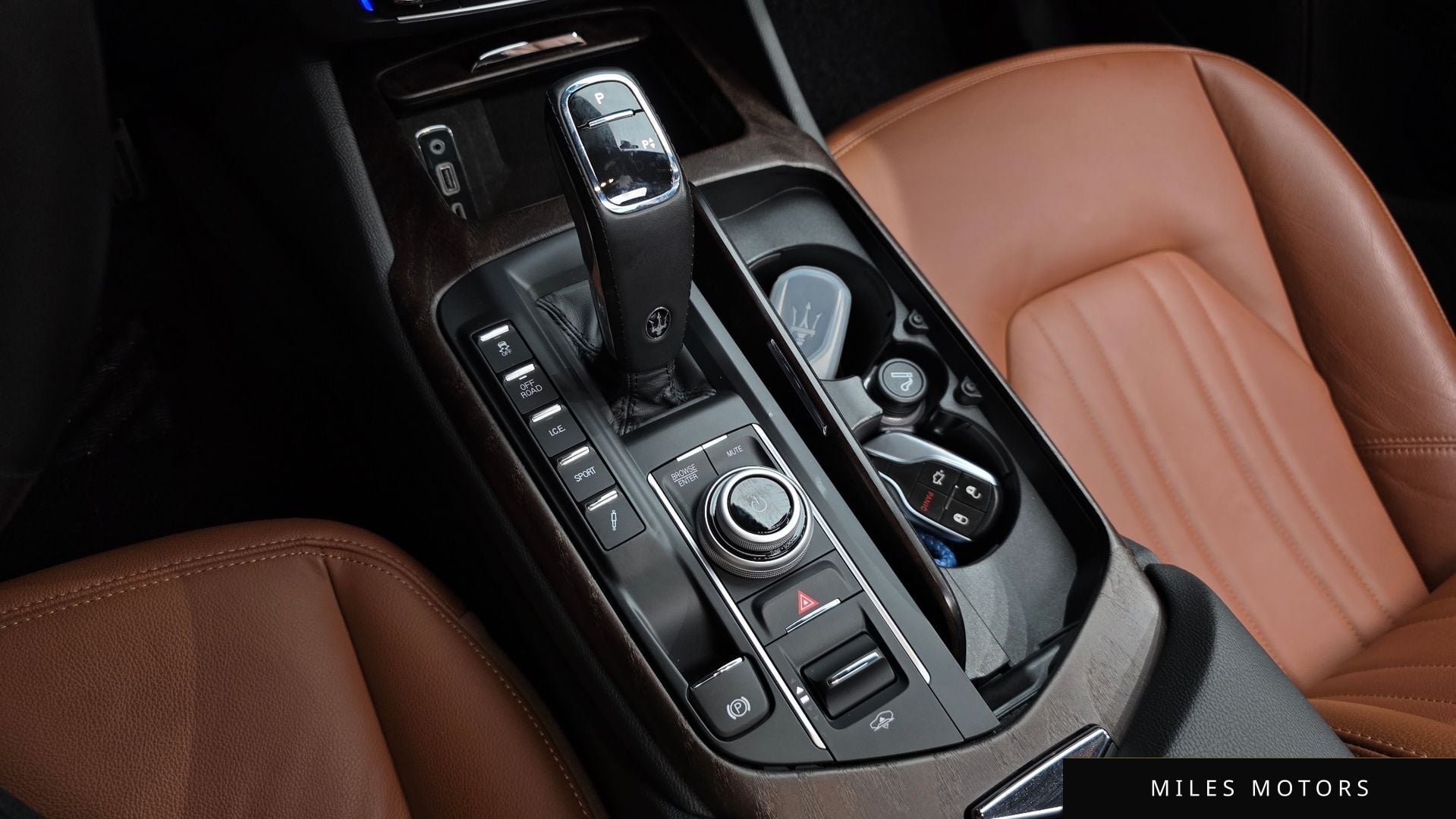 Maserati 르반떼 2022 — миниатюра 9