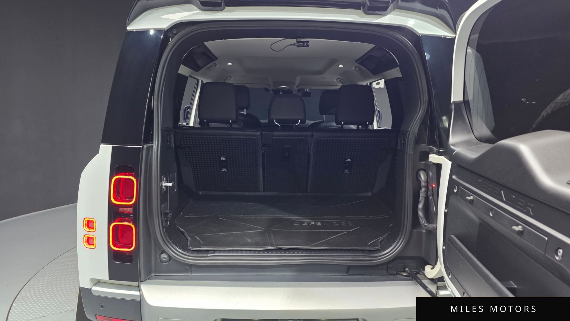 Land Rover 디펜더 (L663) 2020 — миниатюра 20