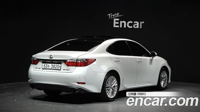 Лексус ES350 2013 — миниатюра 2