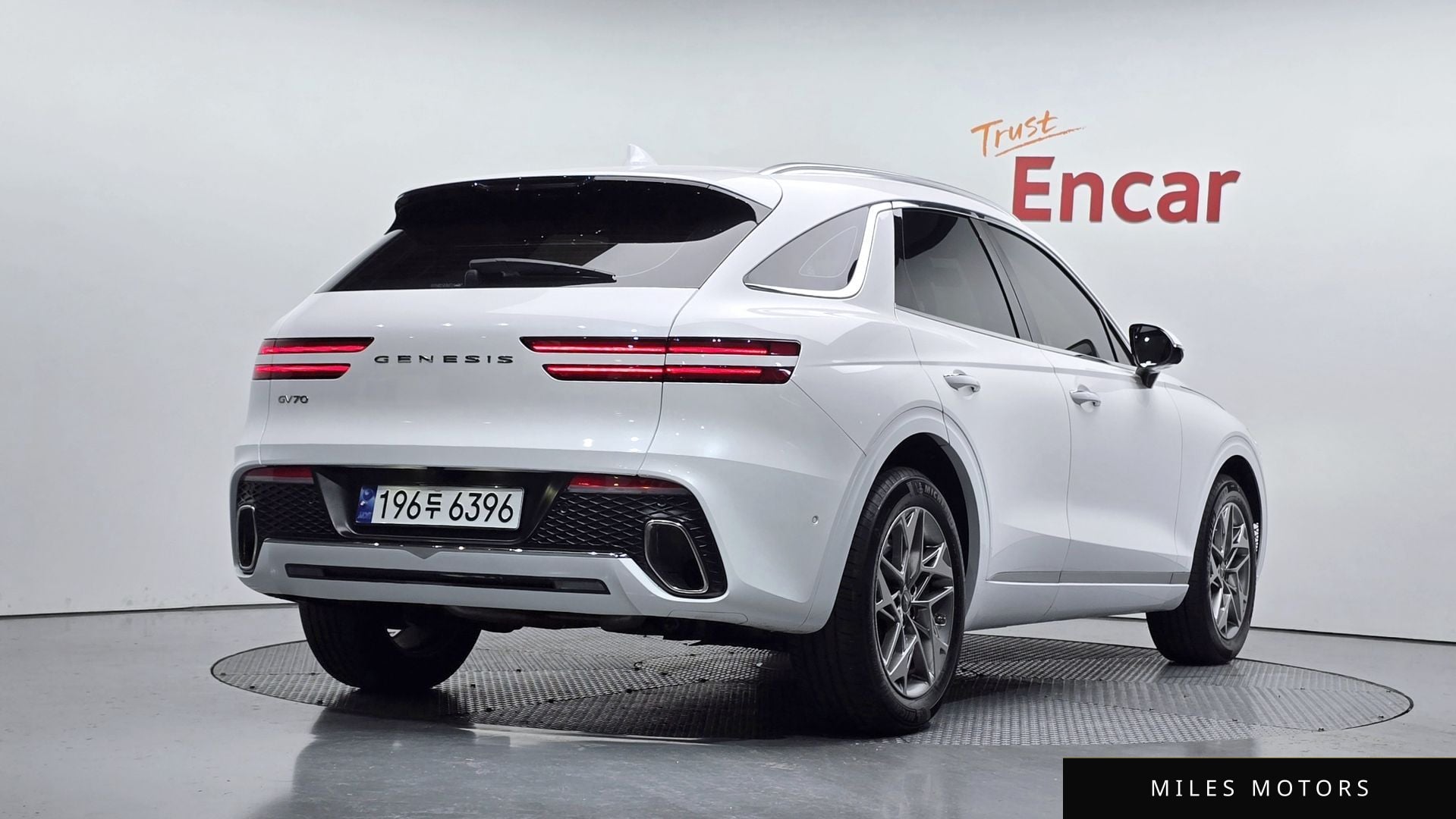 Genesis GV70 2024 — миниатюра 2