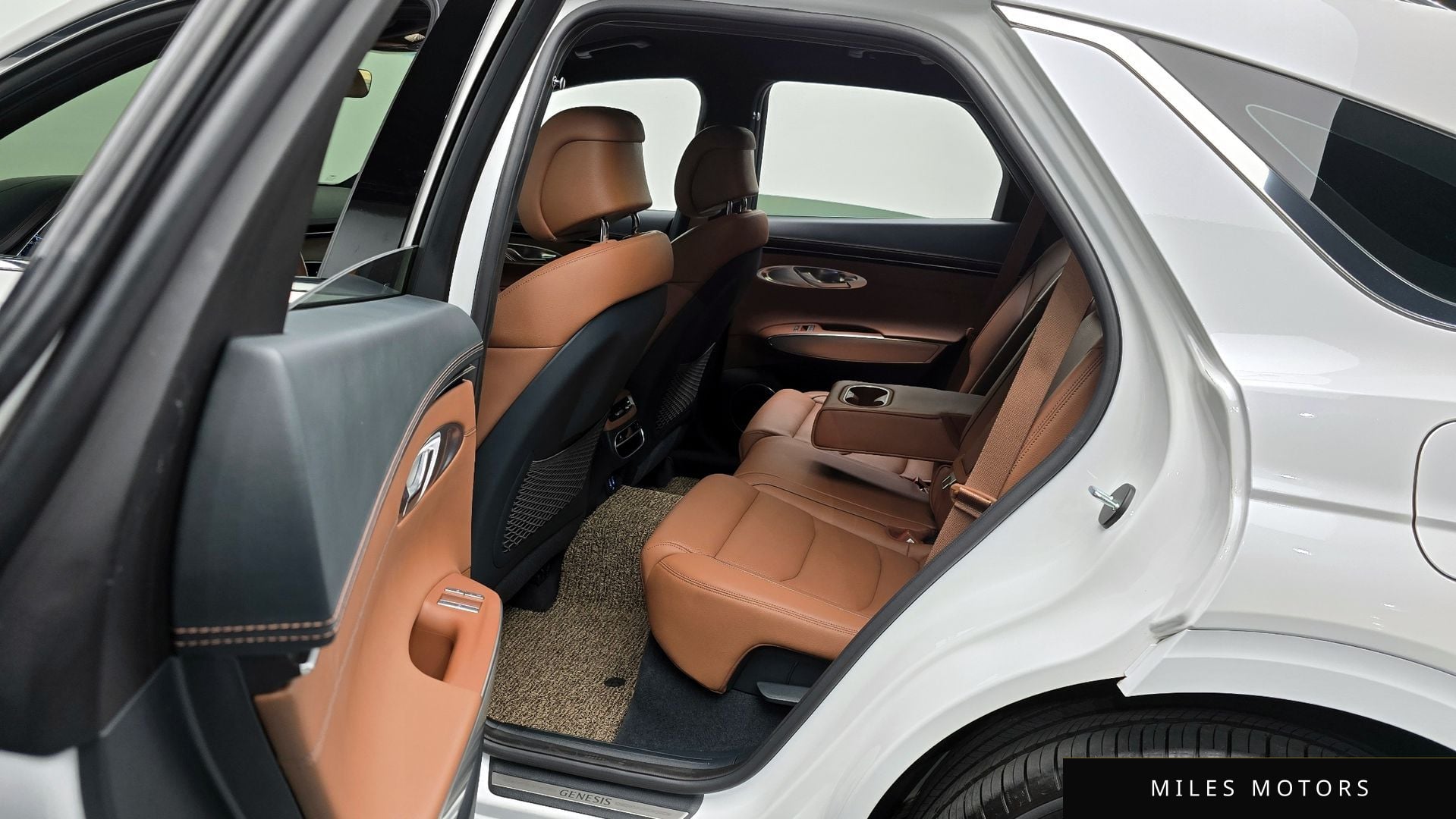 Genesis GV70 2024 — миниатюра 12