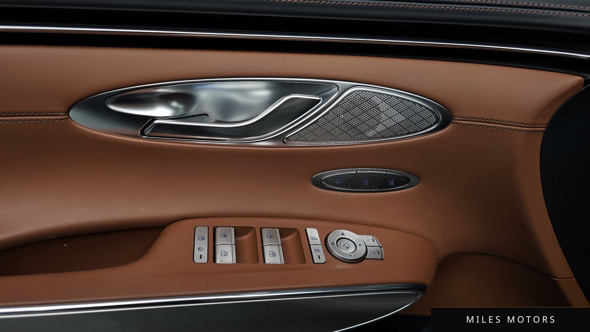 Genesis GV70 2024 — миниатюра 17