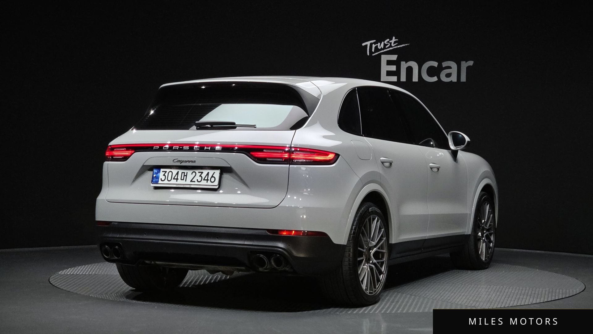 Porsche Cayenne 2022 — миниатюра 2