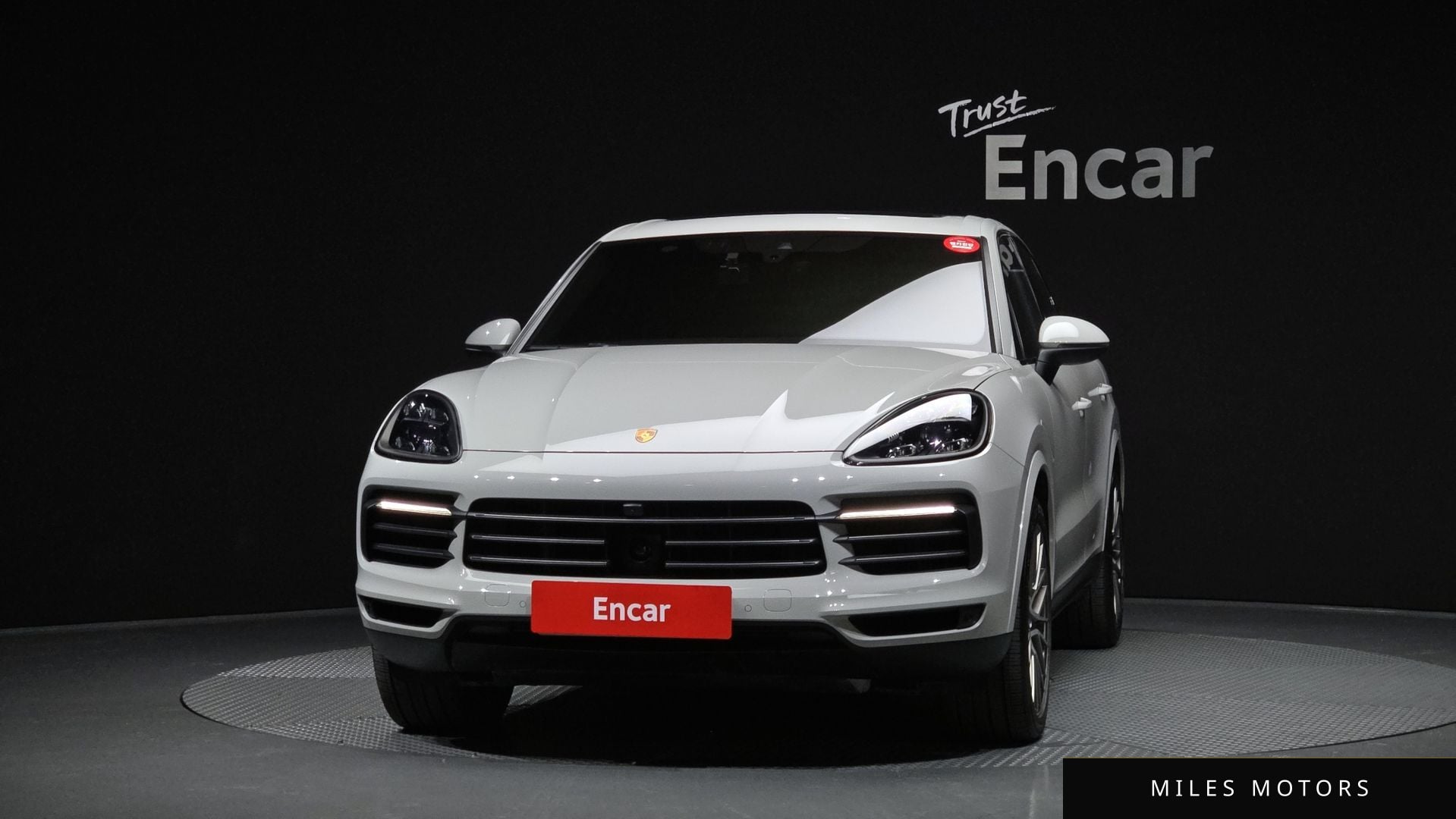 Porsche Cayenne 2022 — миниатюра 3