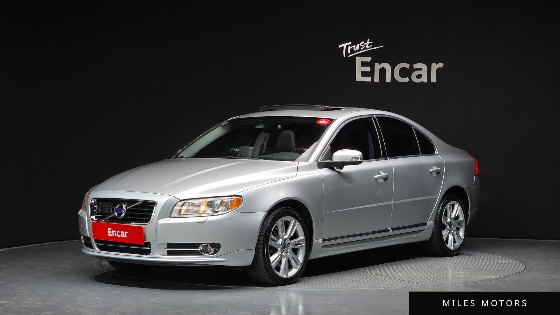 Volvo S80 2011 — фото 1 из 12