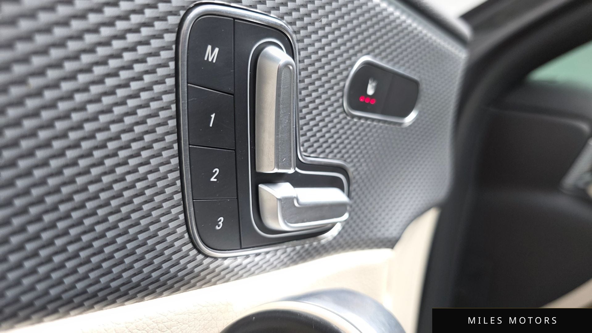 Mercedes-Benz A-클래스 W177 2021 — миниатюра 16