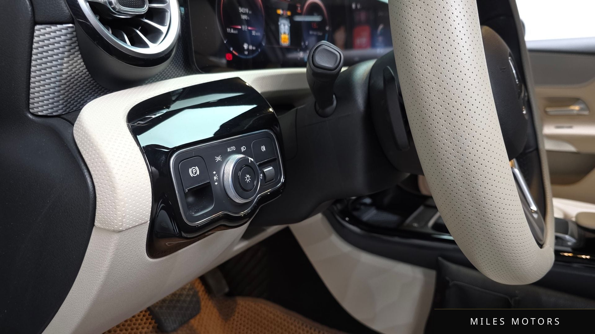 Mercedes-Benz A-클래스 W177 2021 — миниатюра 18
