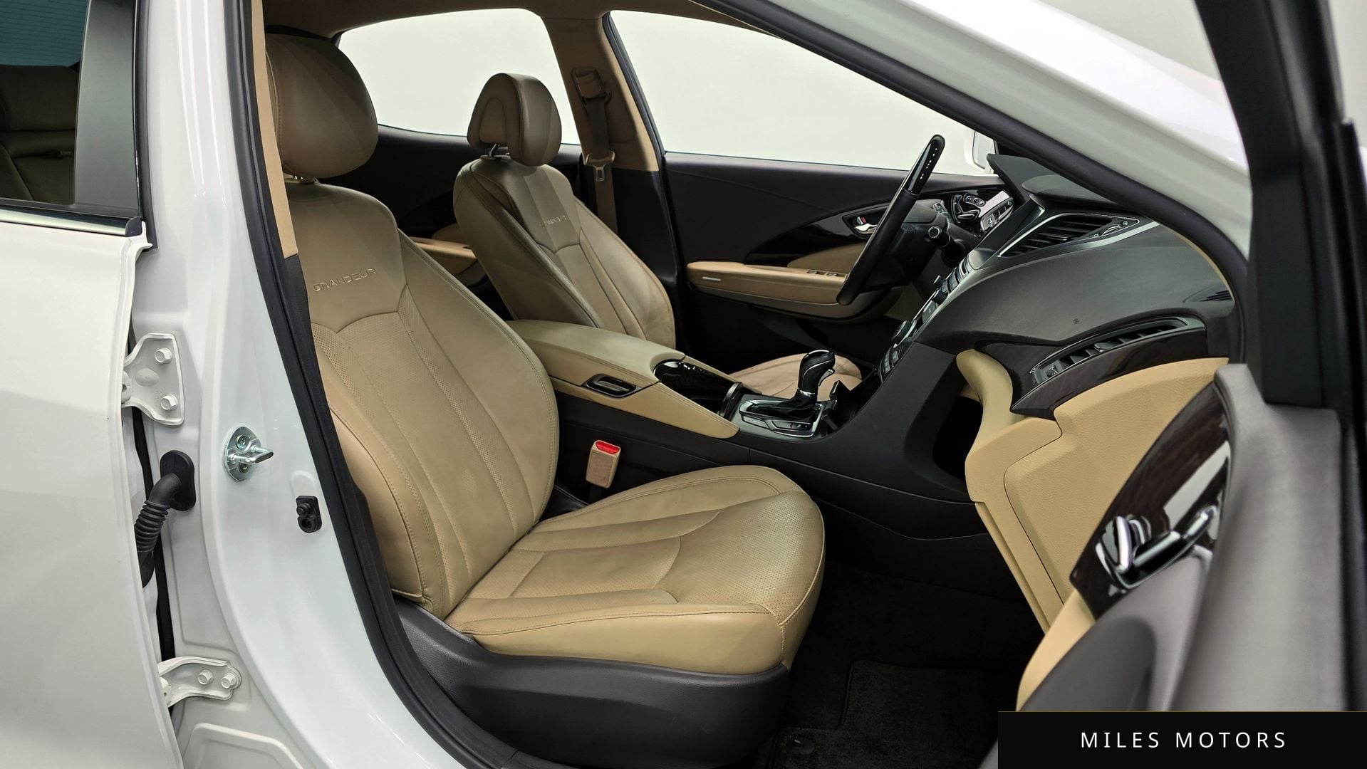 Hyundai Grandeur 2015 — миниатюра 10
