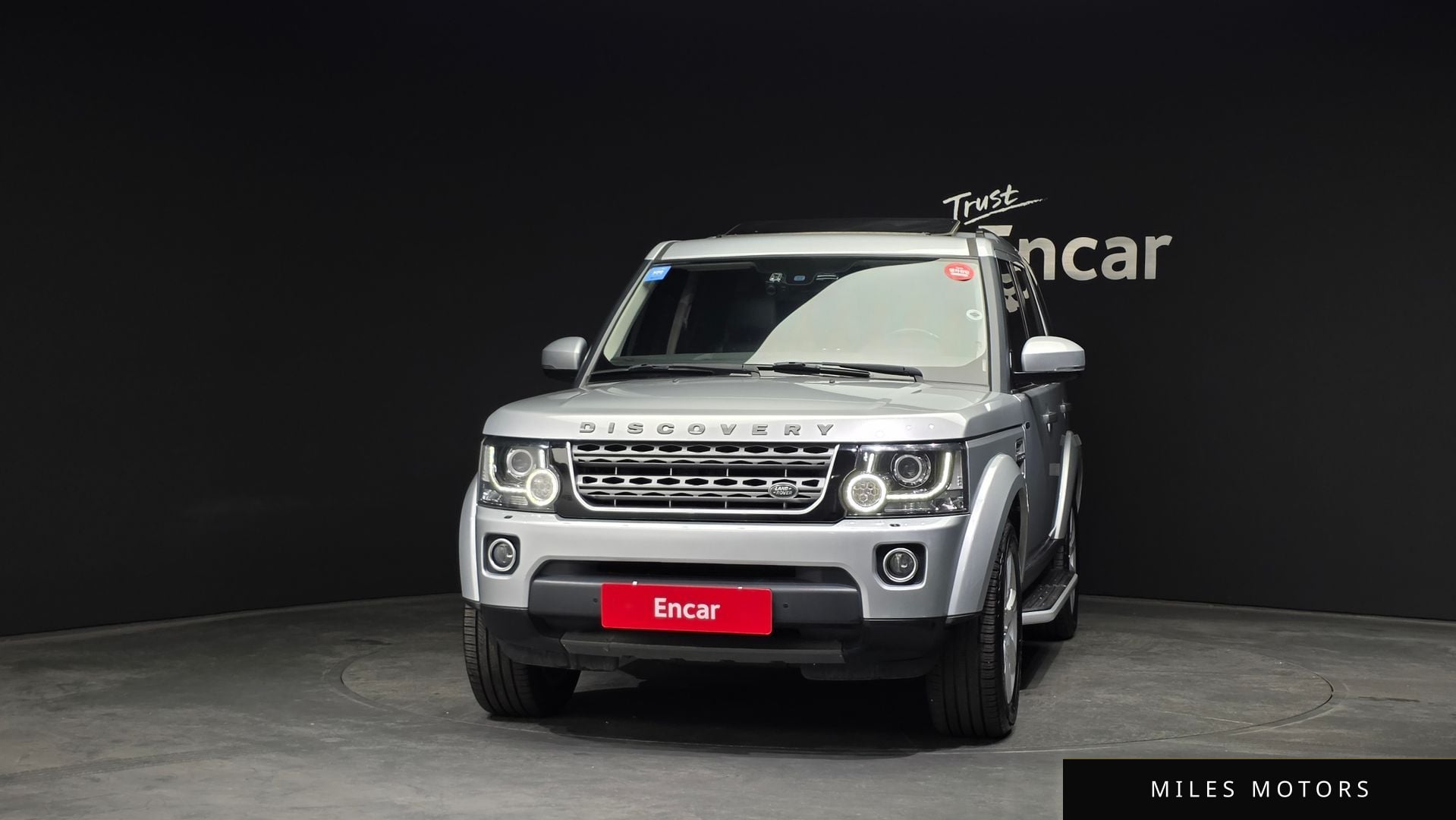 Land Rover Discovery 2015 — миниатюра 3