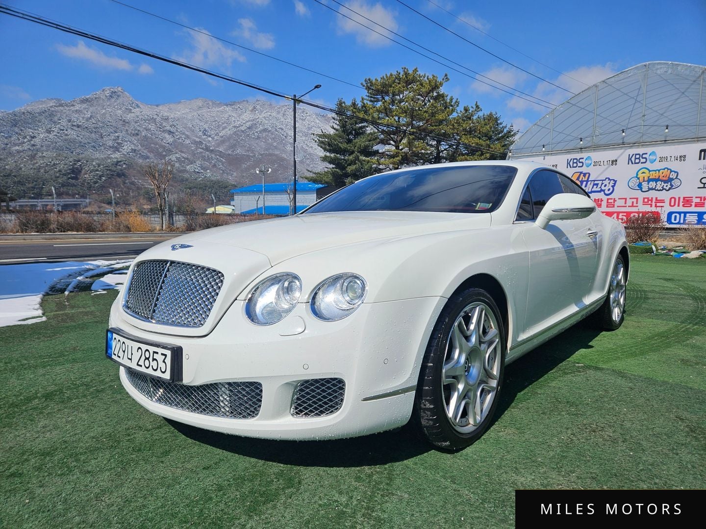 Bentley Continental GT 2010 — миниатюра 2