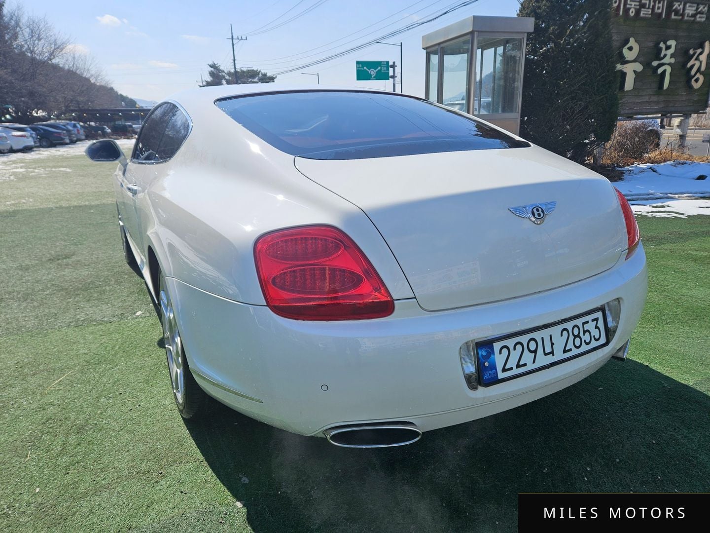 Bentley Continental GT 2010 — миниатюра 7