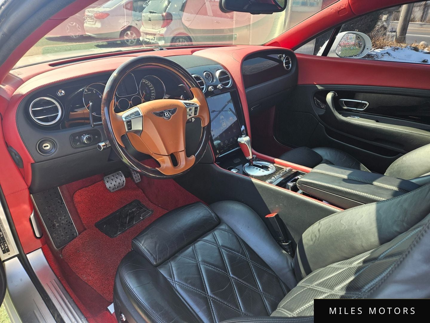 Bentley Continental GT 2010 — миниатюра 14