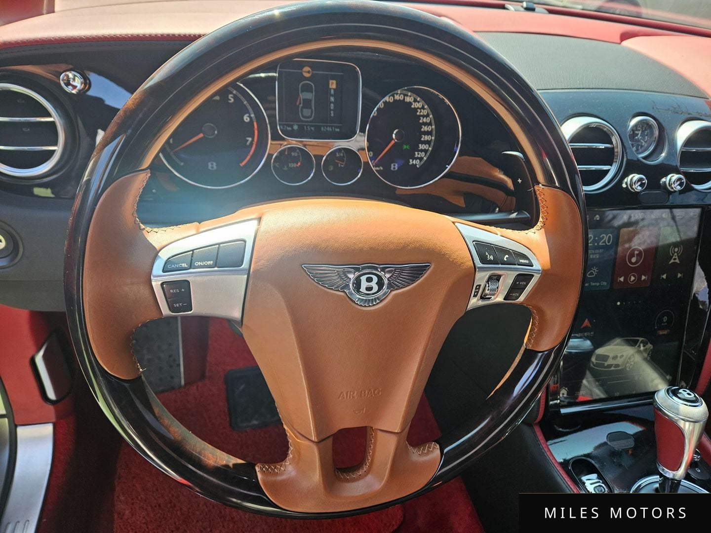 Bentley Continental GT 2010 — миниатюра 16