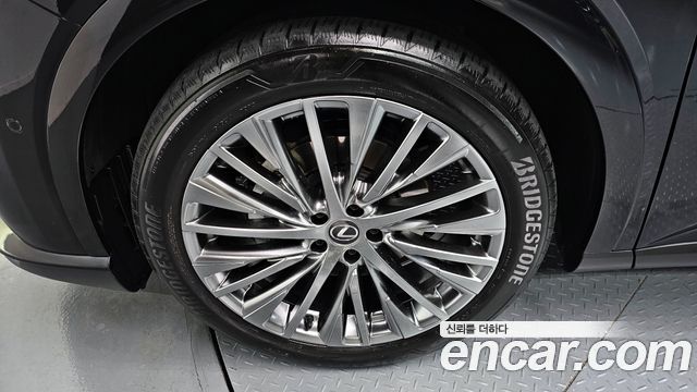 Лексус RX350h 2023 — миниатюра 5