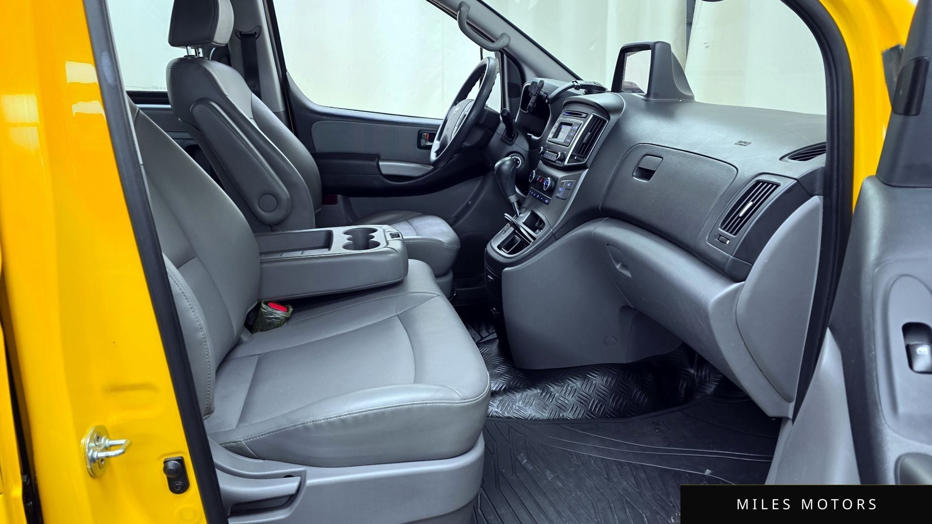 Hyundai Starex 2016 — миниатюра 11