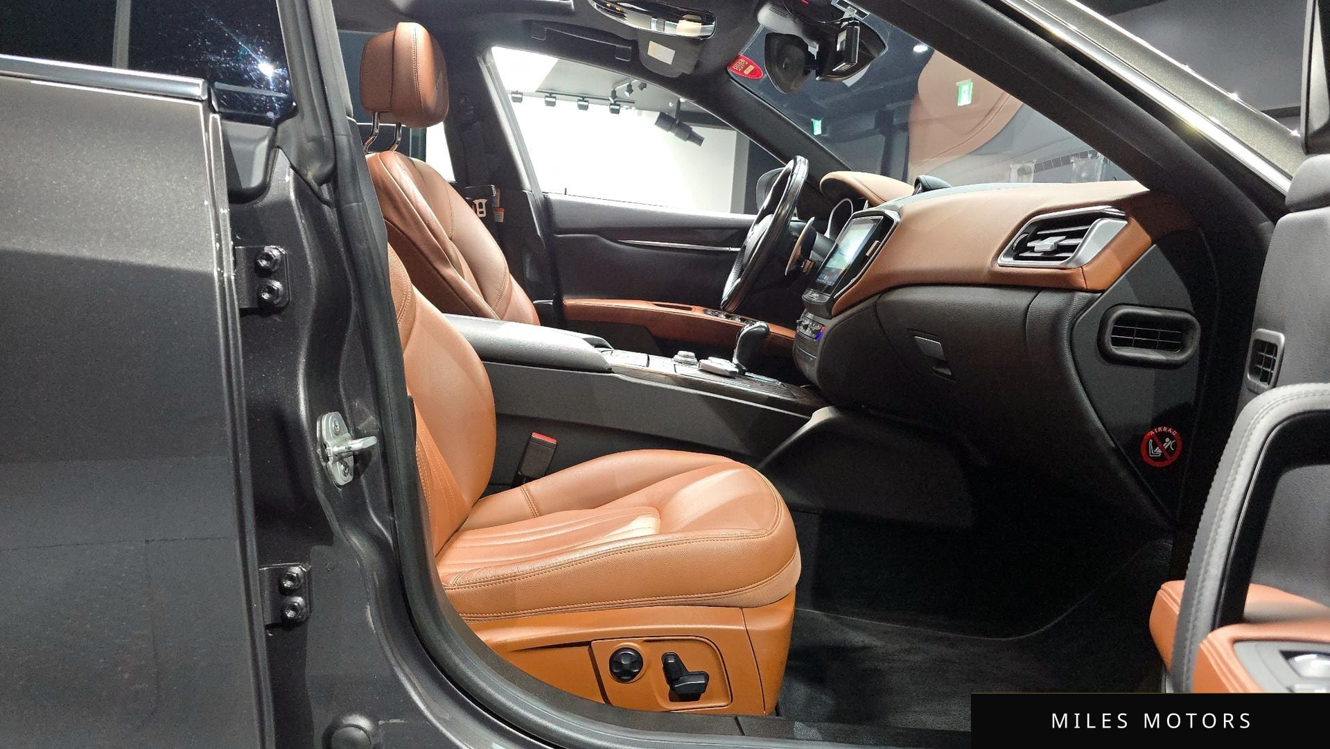 Maserati 기블리 2018 — миниатюра 11