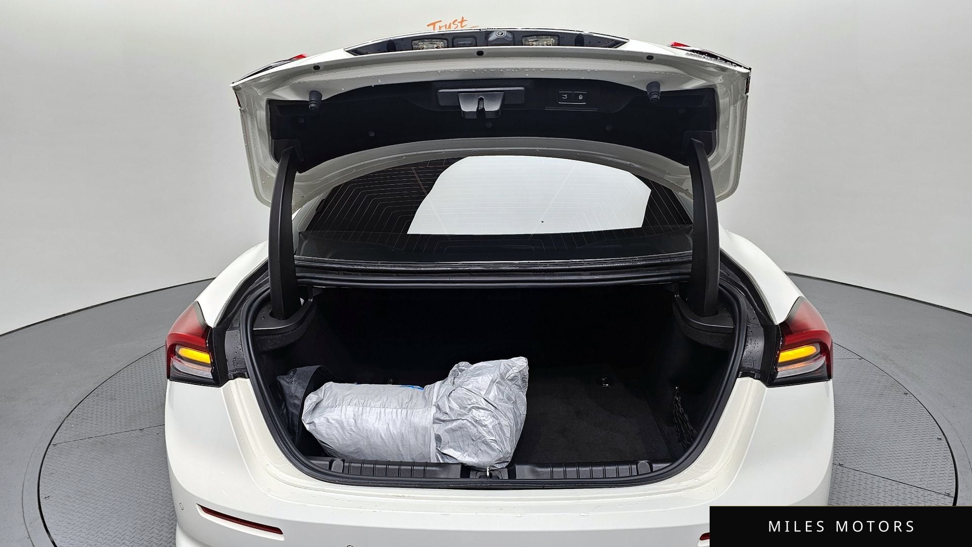 Maserati 기블리 2020 — миниатюра 20