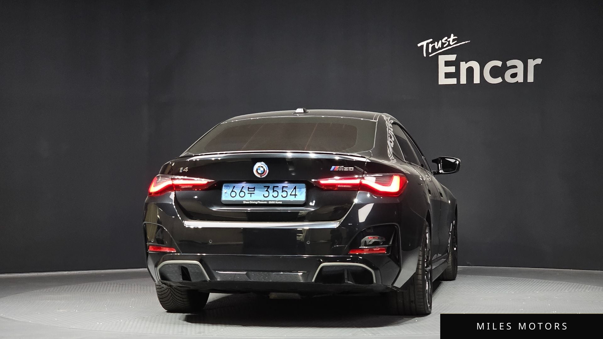 BMW i4 2023 — миниатюра 4