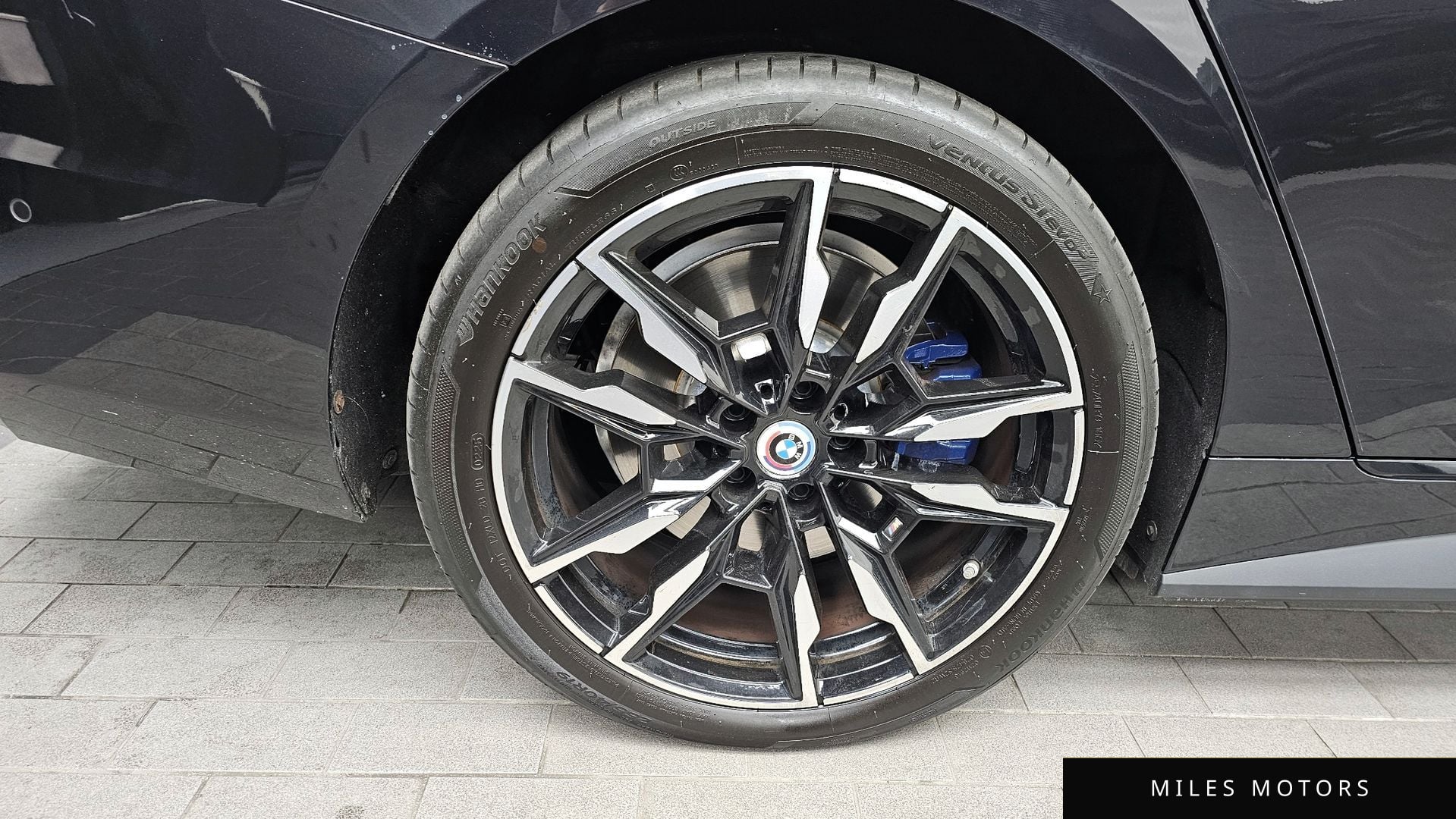 BMW i4 2023 — миниатюра 5