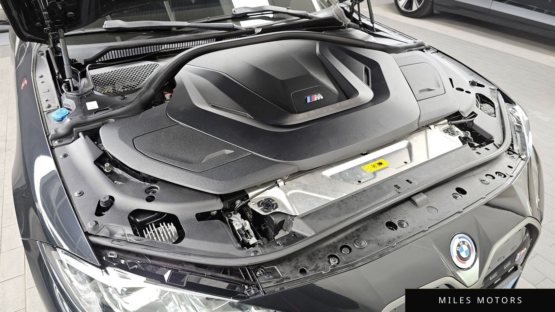 BMW i4 2023 — миниатюра 6