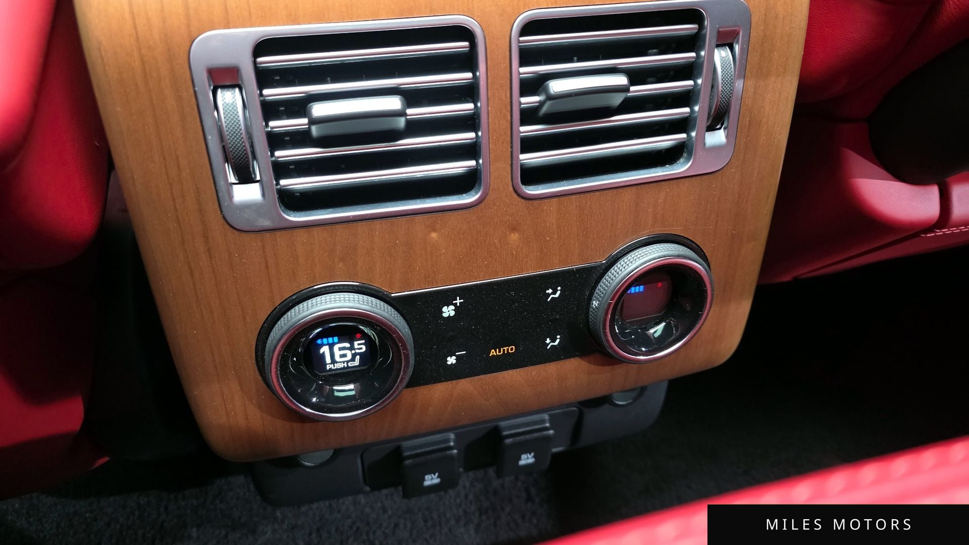 Land Rover 레인지로버 2019 — миниатюра 17