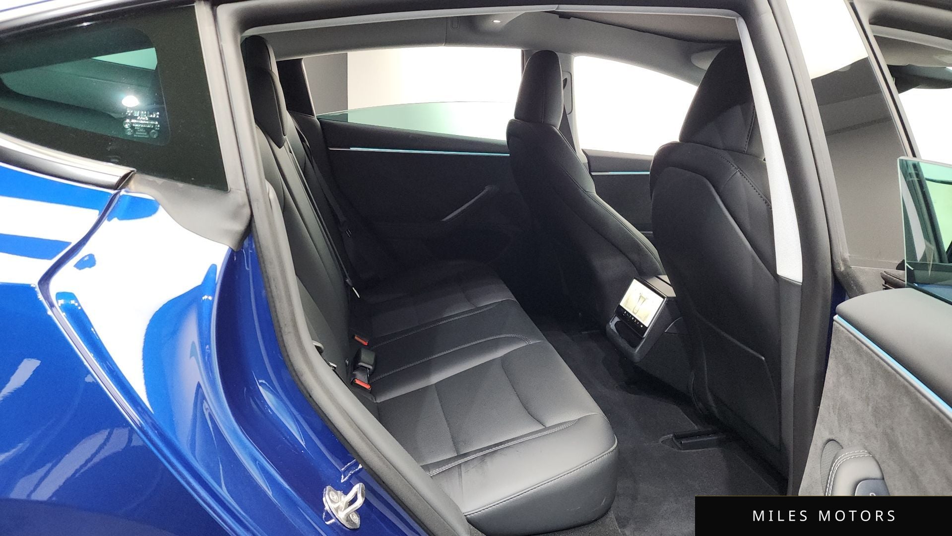 Tesla Model 3 2024 — миниатюра 12