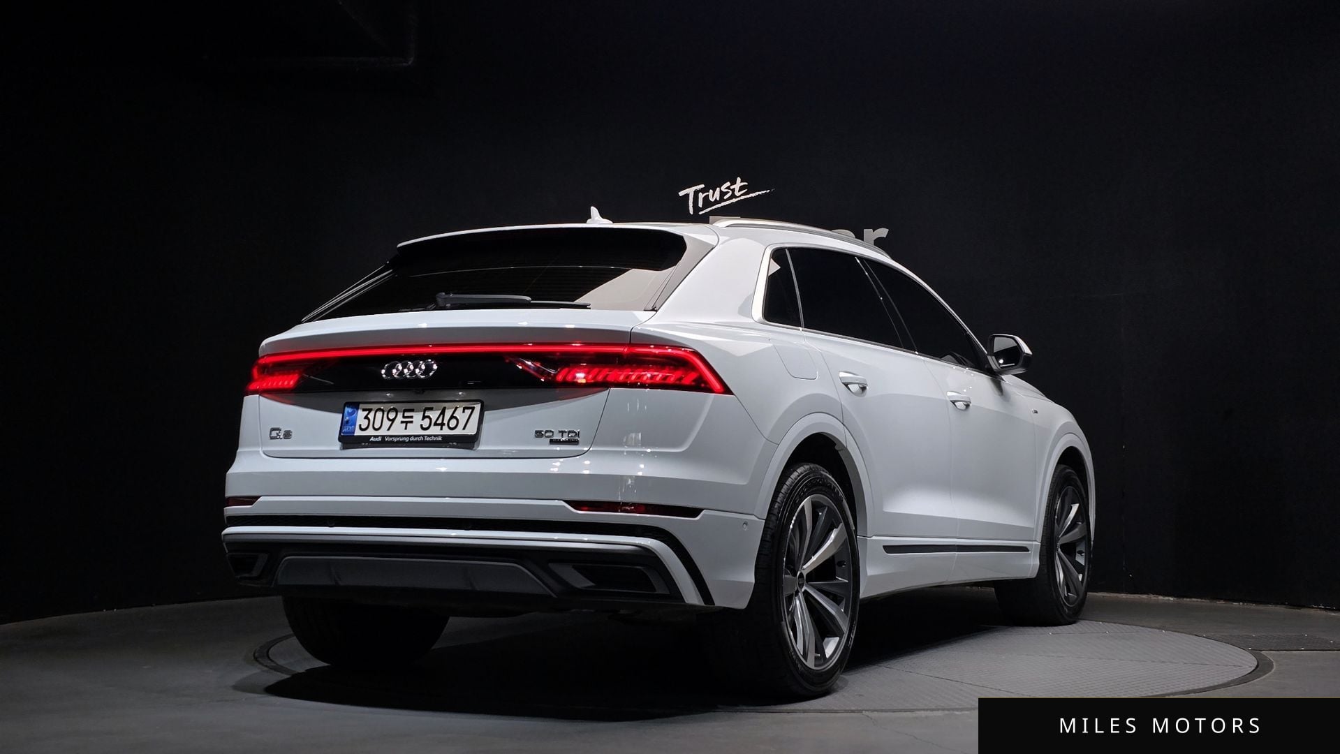 Audi Q8 (4M) 2021 — миниатюра 2