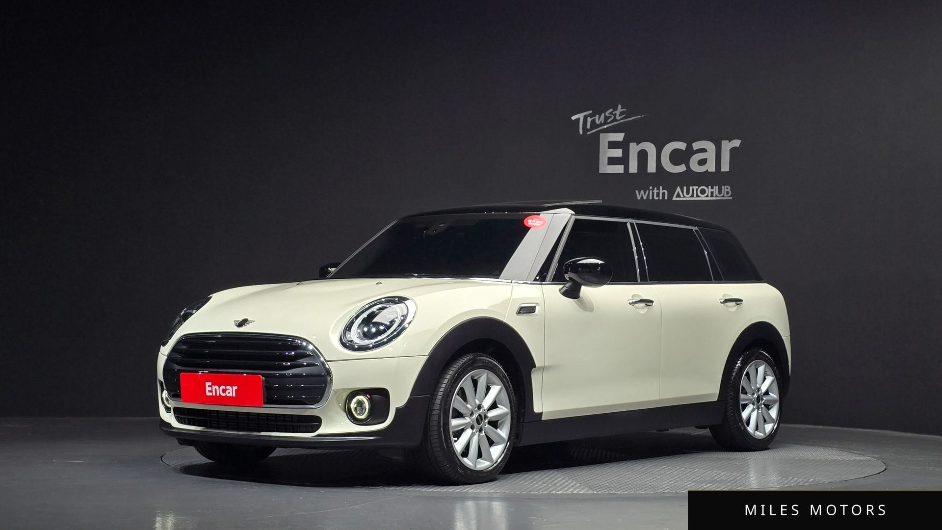 MINI Clubman 2022 — фото 1 из 12