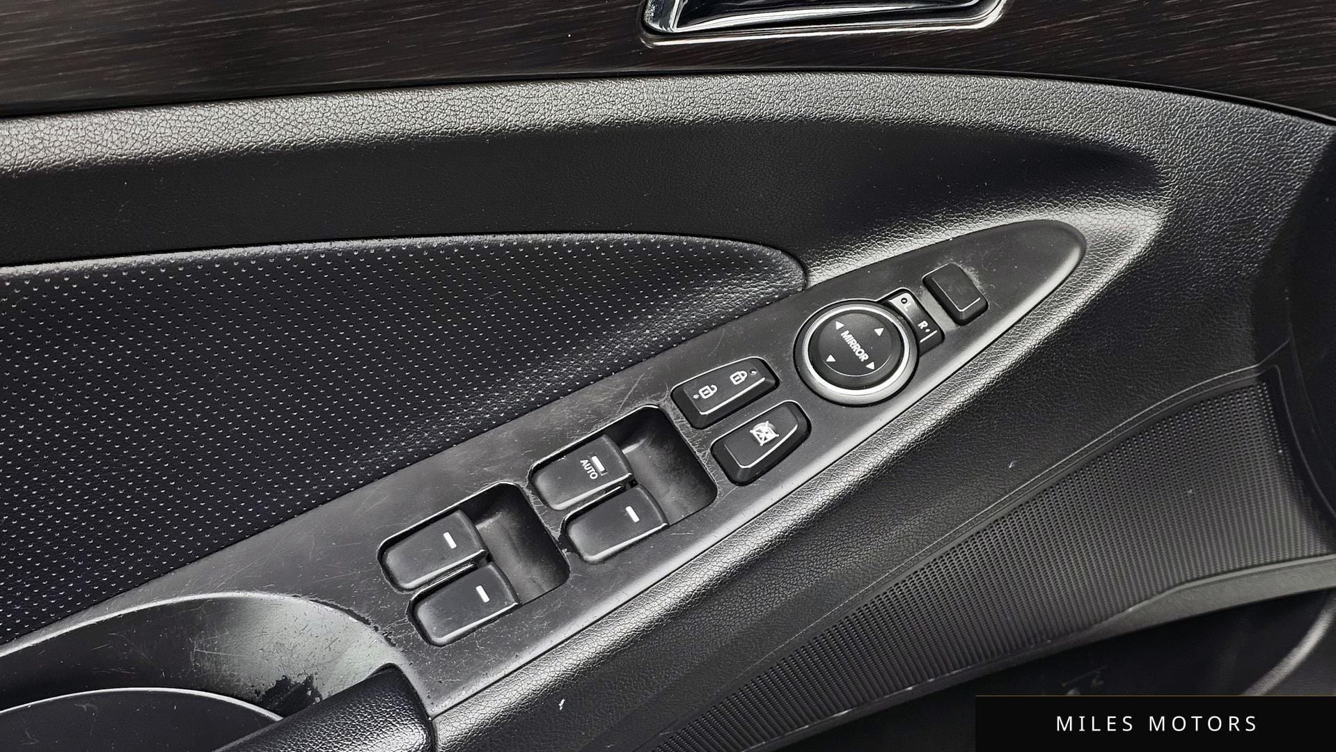 Hyundai YF 쏘나타 2012 — миниатюра 17