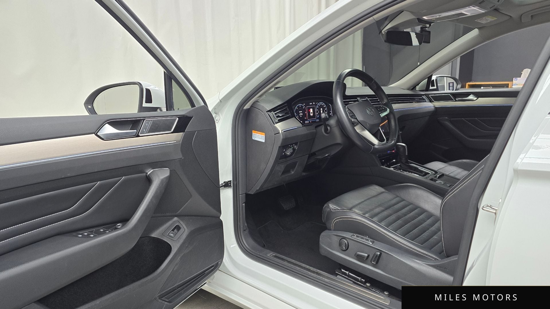 Volkswagen Passat 2022 — миниатюра 10