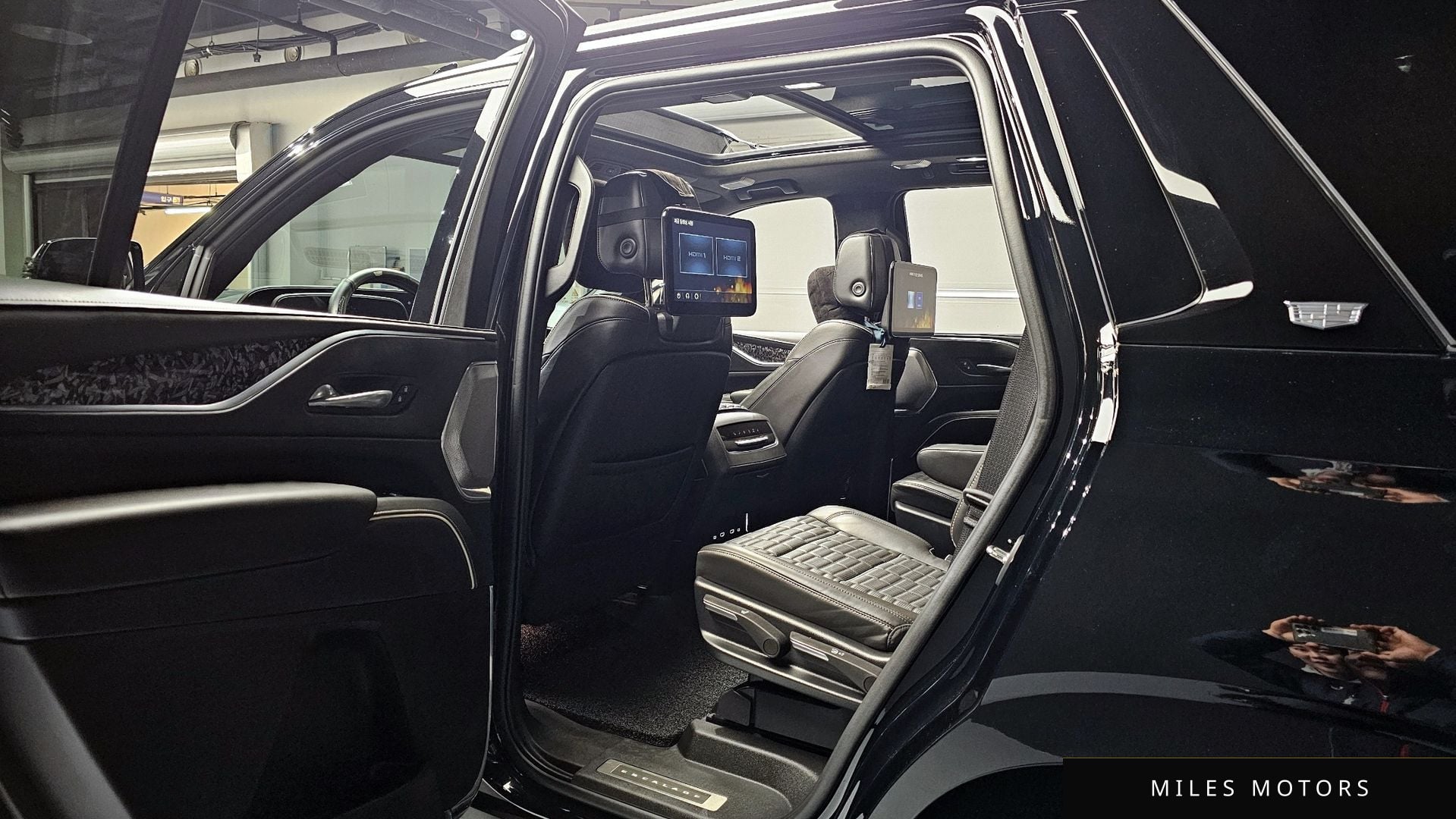Cadillac Escalade 2022 — миниатюра 11