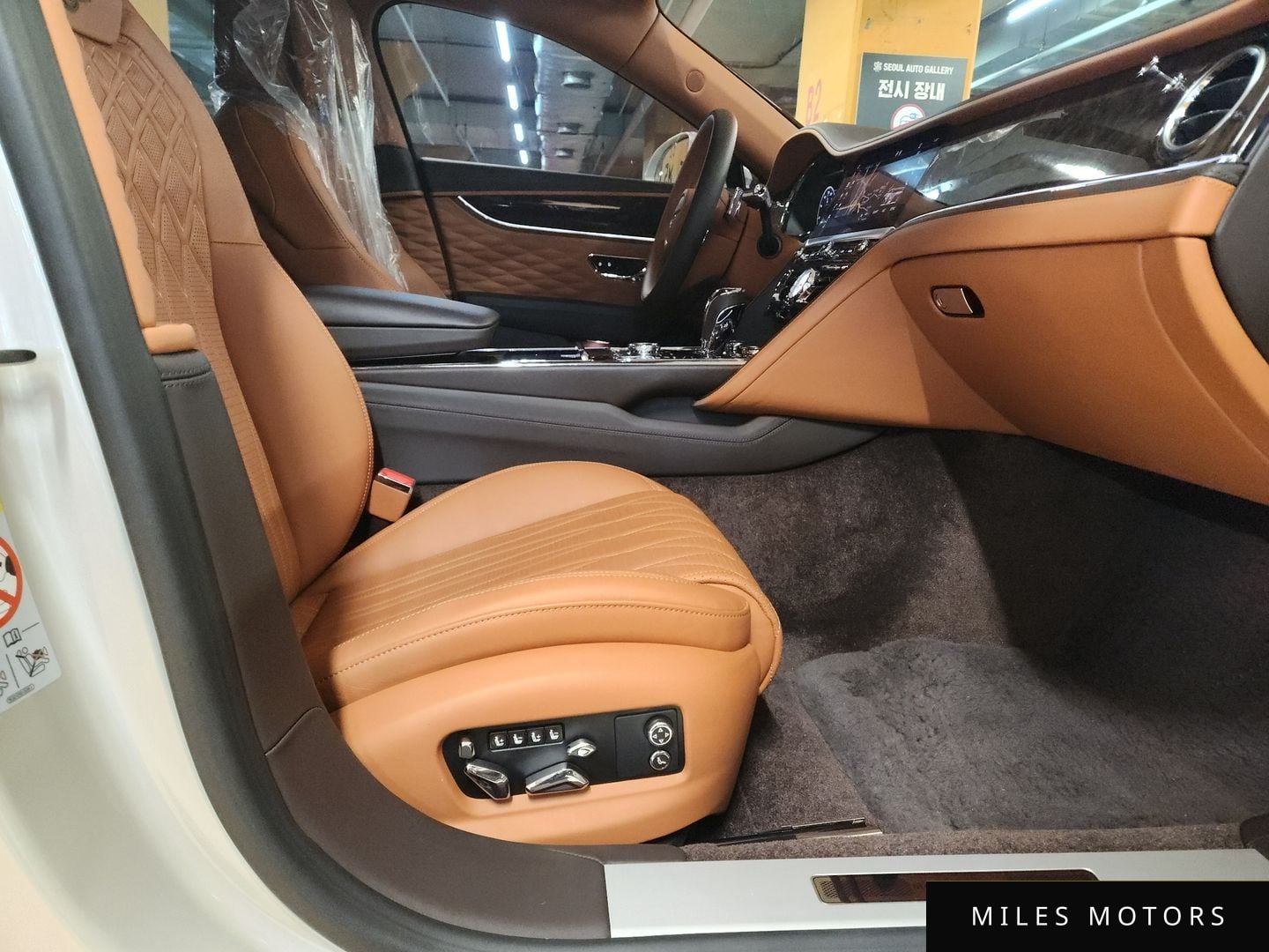 Bentley Flying Spur 2021 — миниатюра 7