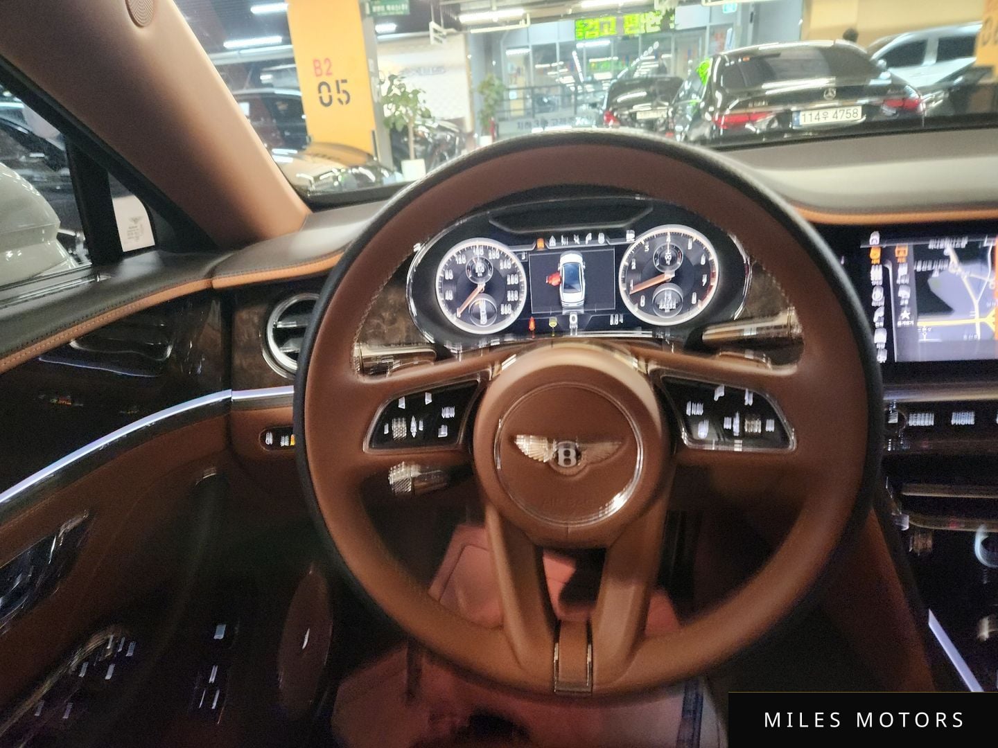 Bentley Flying Spur 2021 — миниатюра 9