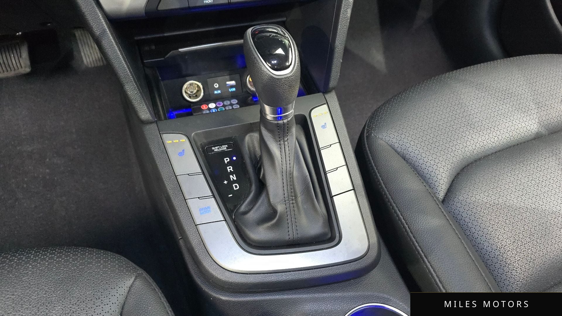 Hyundai AVANTE 2018 — миниатюра 9