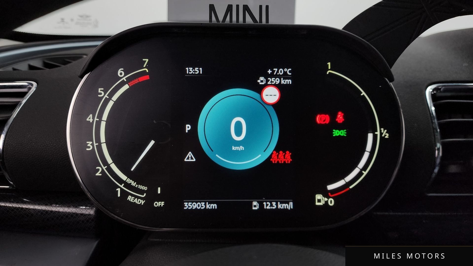 MINI Clubman 2023 — миниатюра 8