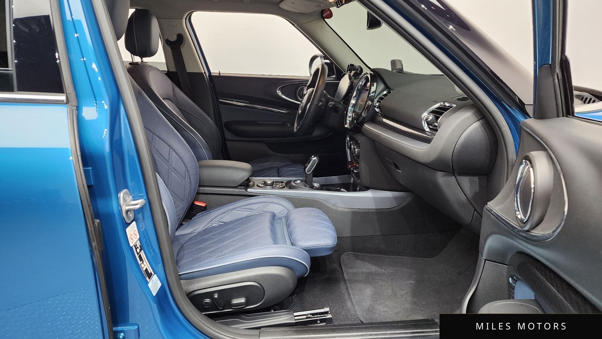 MINI Clubman 2023 — миниатюра 11