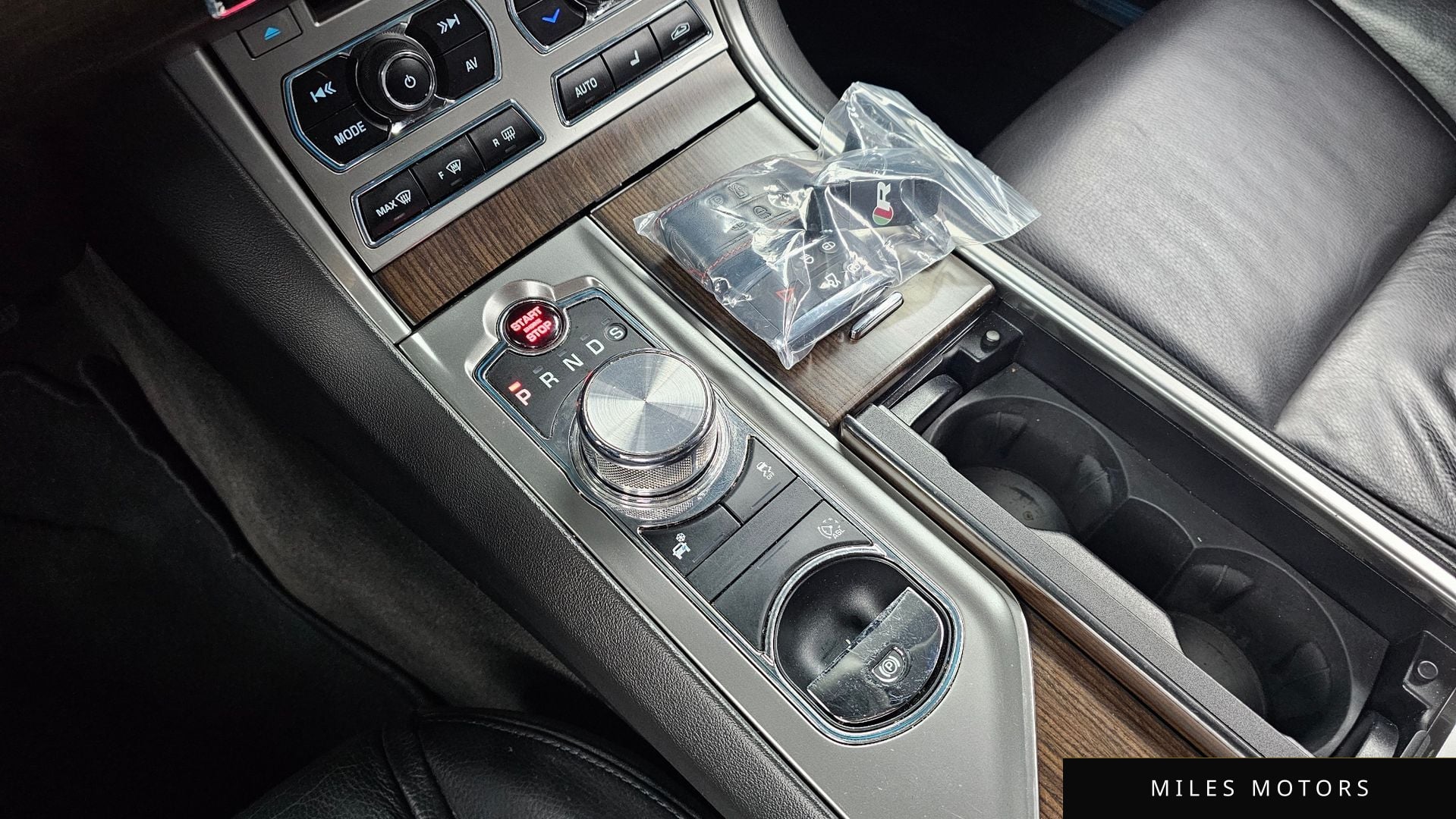 Jaguar New XF 2012 — миниатюра 9