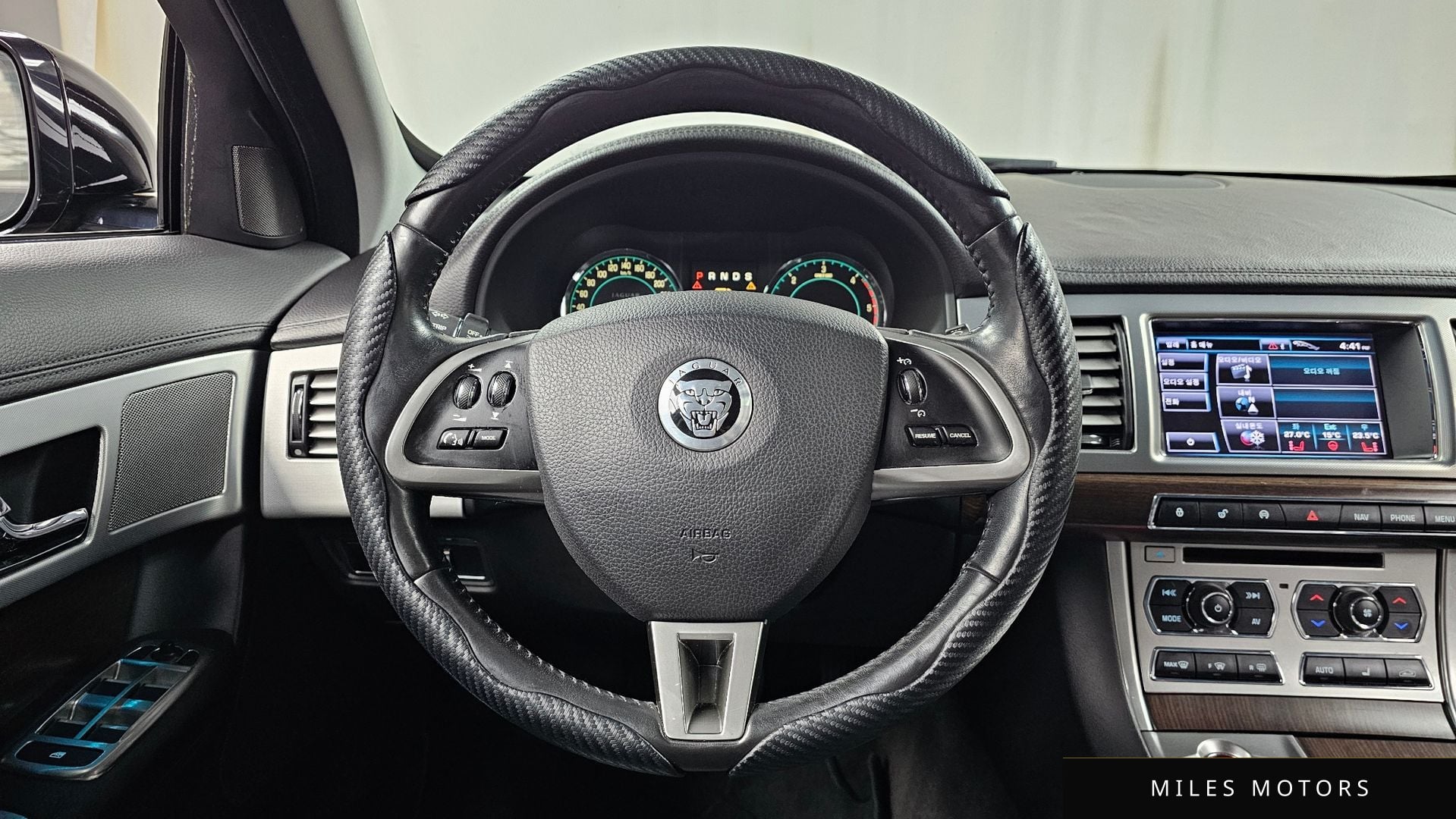 Jaguar New XF 2012 — миниатюра 13