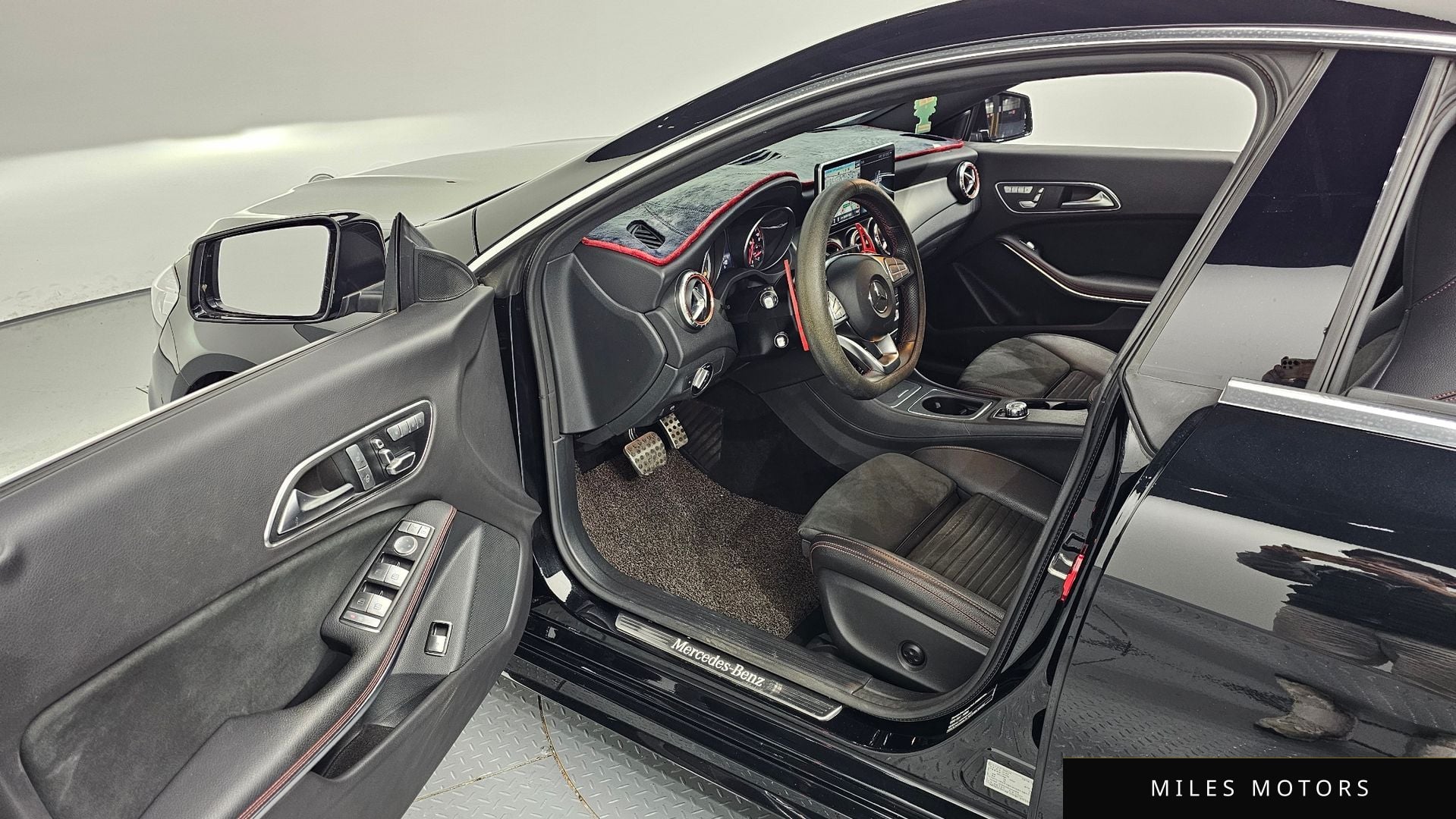Mercedes-Benz CLA-Class C117 2018 — миниатюра 11