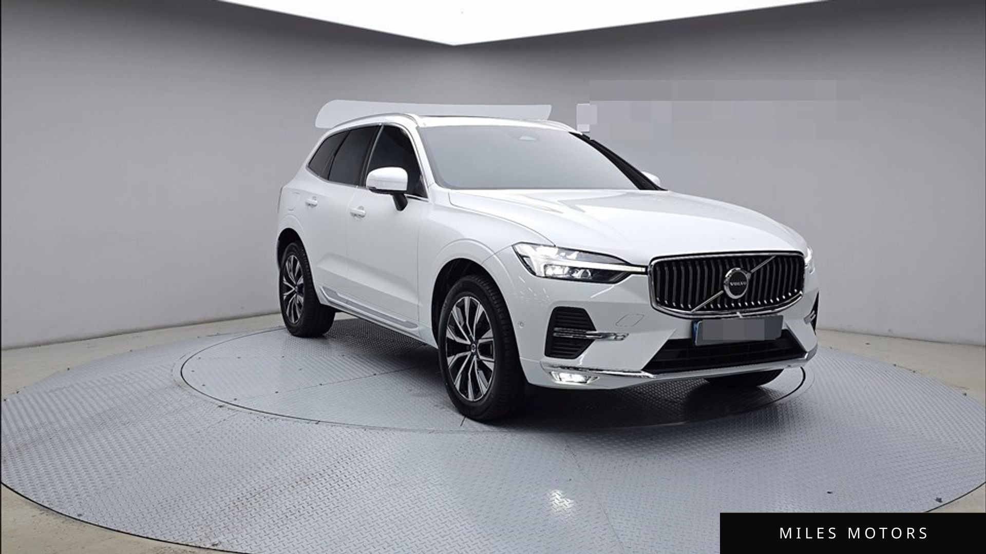 Volvo XC60 2023 — миниатюра 3