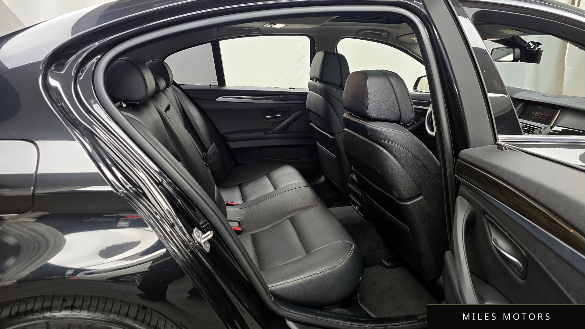 BMW 5시리즈 (F10) 2015 — миниатюра 12
