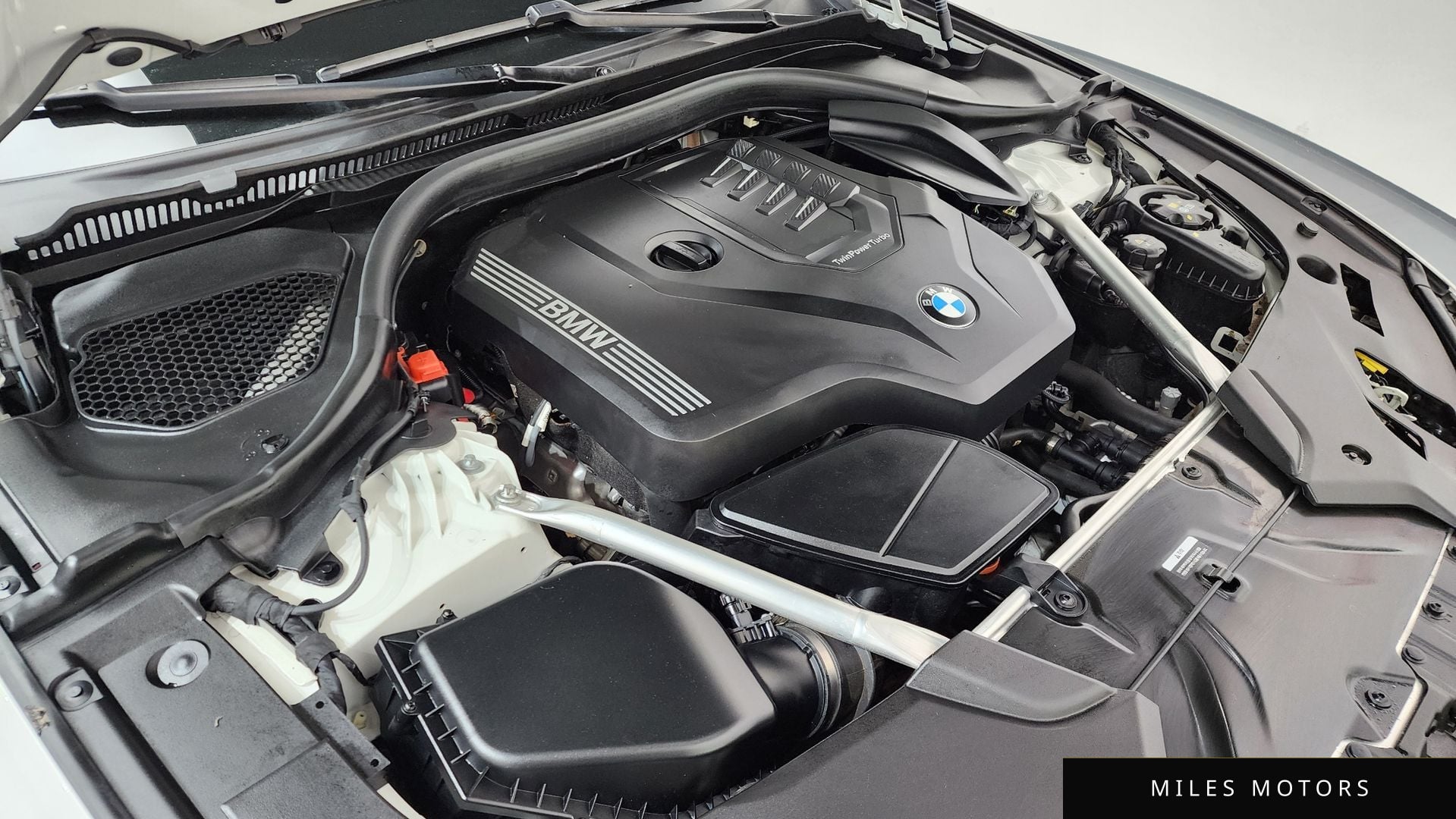 BMW 5 Series (G30) 2023 — миниатюра 6