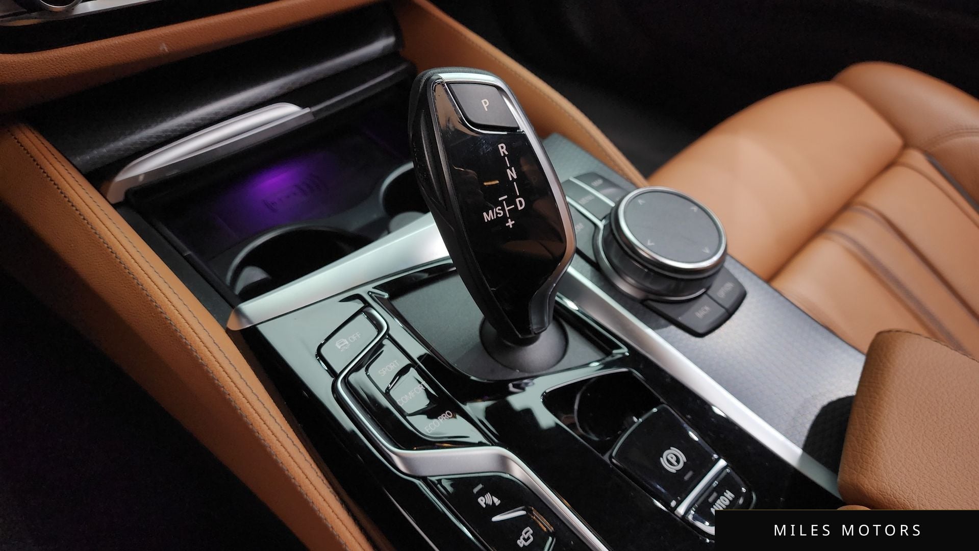 BMW 5 Series (G30) 2023 — миниатюра 9